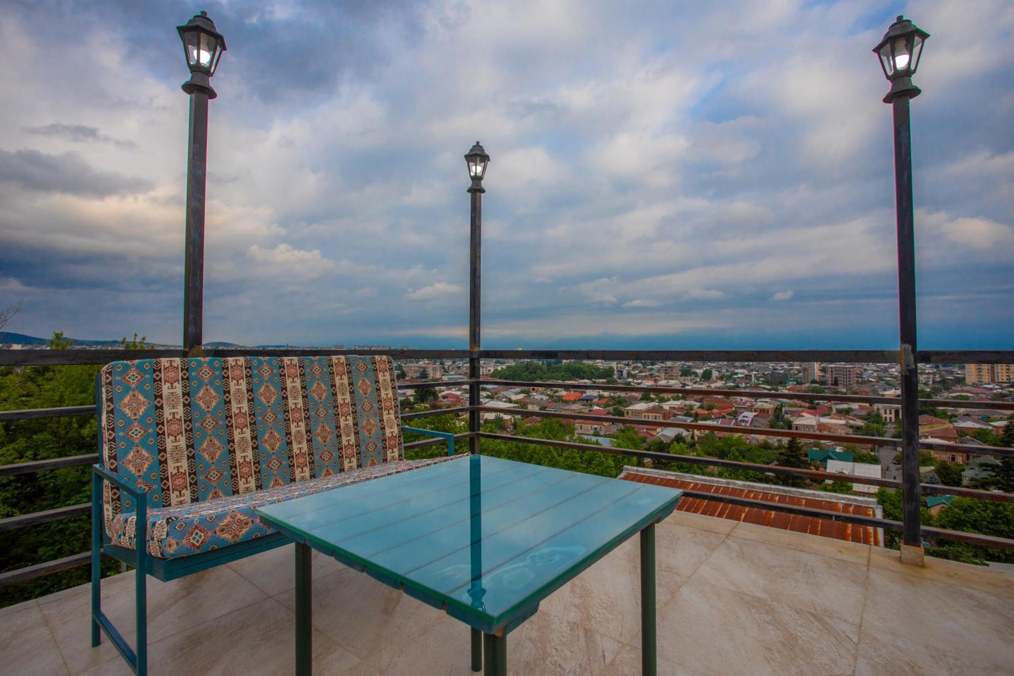 Panorama Kutaisi Hotel Kültér fotó